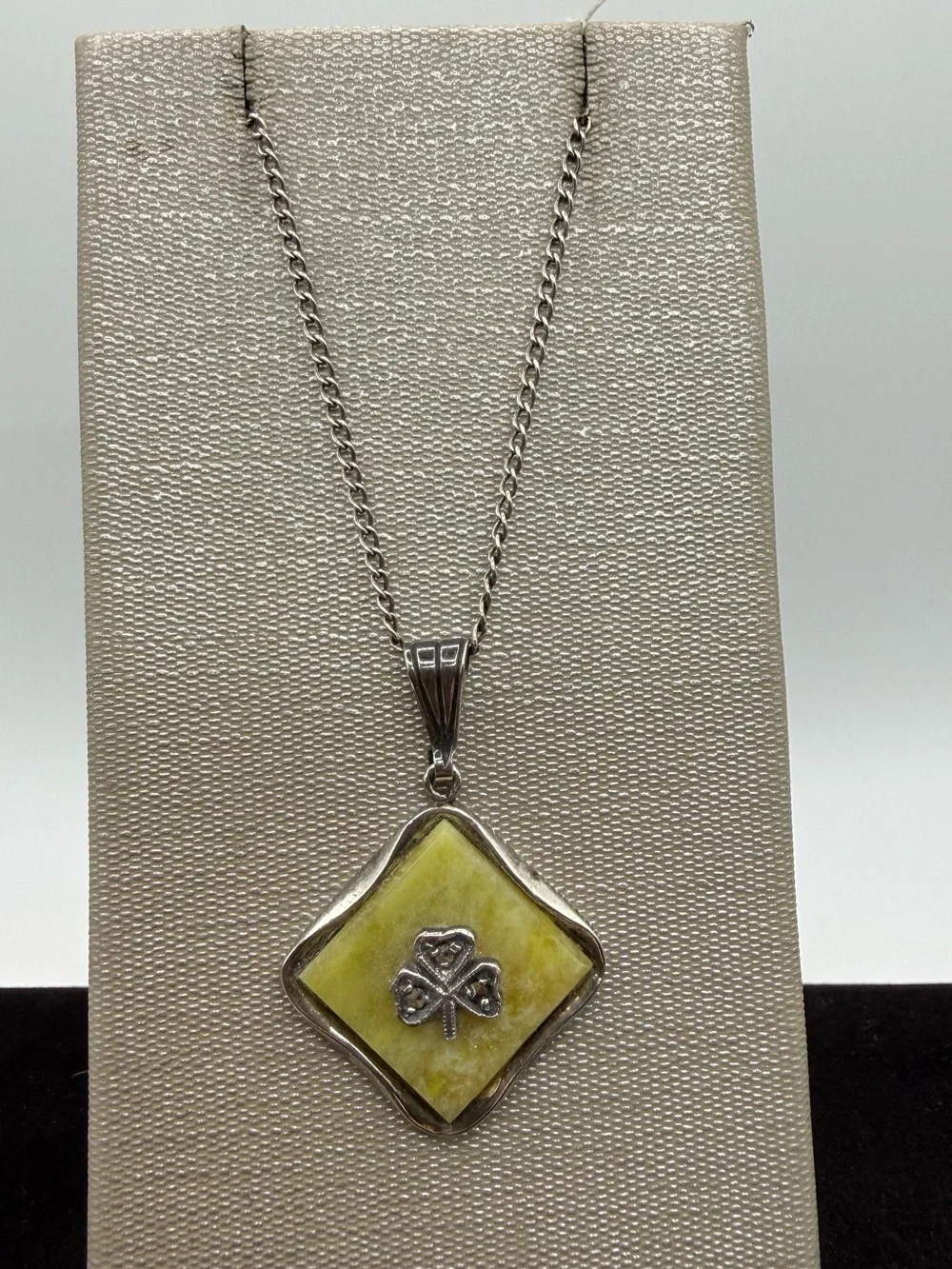 Vintage Irish Sterling Silver Connemara Marble Shamrock Pendant Necklace 17.5”